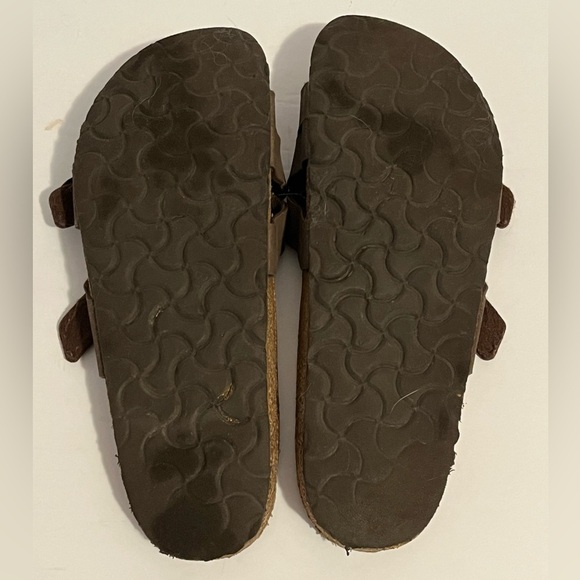 BIRKENSTOCK Yao Leather Double-buckle Sandals - Picture 13 of 16